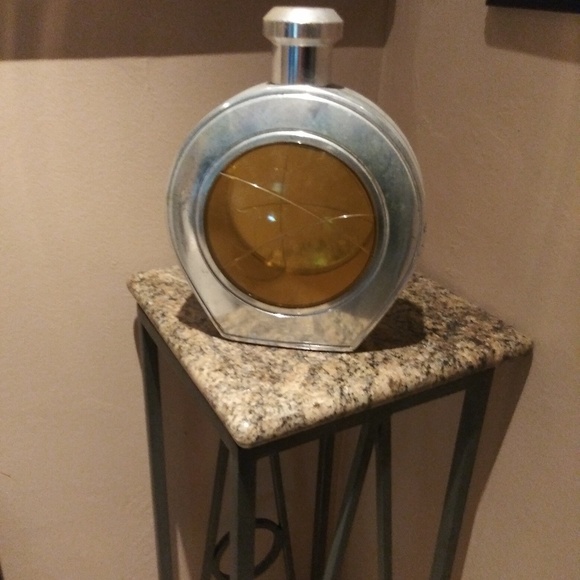 Home decor - Picture 2 of 3